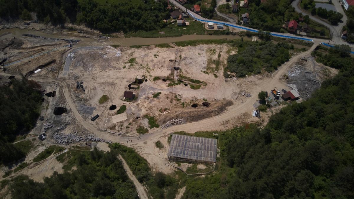 cum s a ajuns la dezastrul de la praid raport riscul de inundare a fost subevaluat si calificat constant ca nefiind pericol iminent