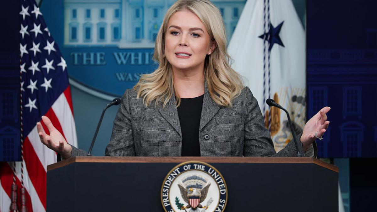 un potop de jigniri s a dezlantuit la casa alba dupa intrebarea cine a decis budapesta pentru intalnirea trump putin