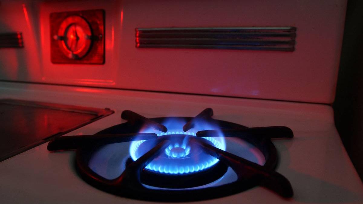 14 000 de oameni fara gaz in voluntari dupa incendiul de pe bulevardul pipera neogas sunati imediat daca simtiti miros de gaz