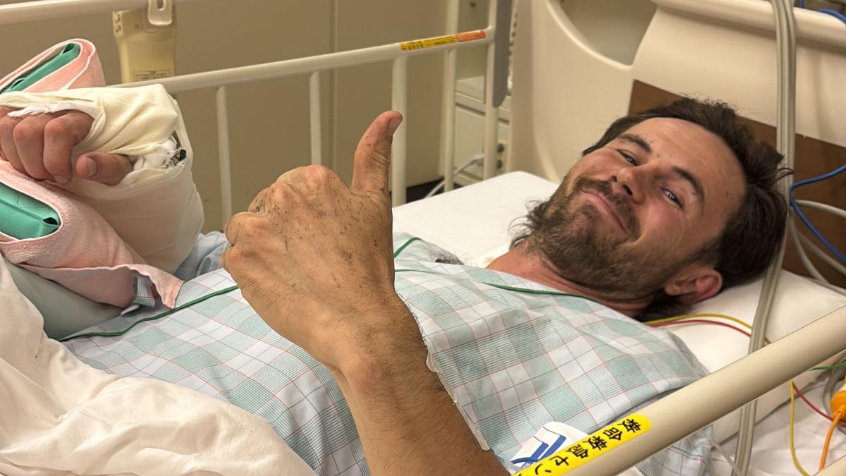 a fost atacat de urs si a supravietuit povestea cutremuratoare a unui ultramaratonist l am vazut ca se pregateste sa sara