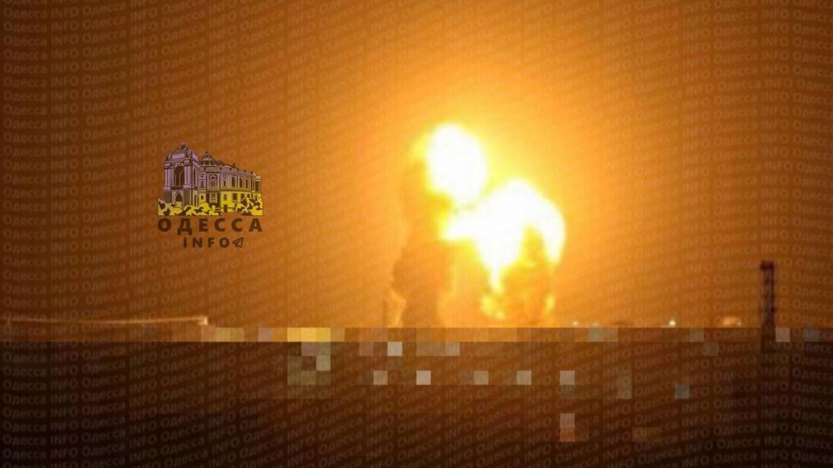 o nava venita din romania ar fi fost distrusa de drone rusesti in odesa surse rusesti vorbesc despre incarcaturi militare importante