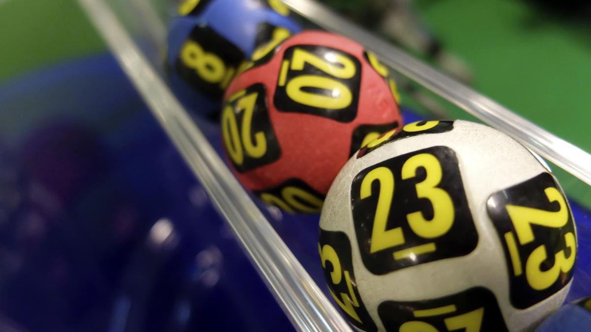 reportul la loto 6 49 depaseste 8 milioane de euro la joker suma trece de 7 milioane de euro