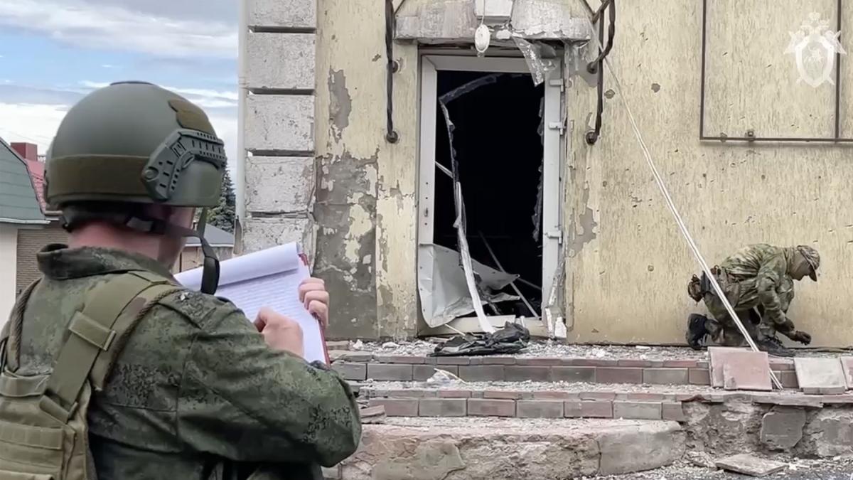 dupa ce i au jefuit pe ucraineni rusii le iau si casele putin nationalizeaza locuintele fara proprietar din regiunile ocupate