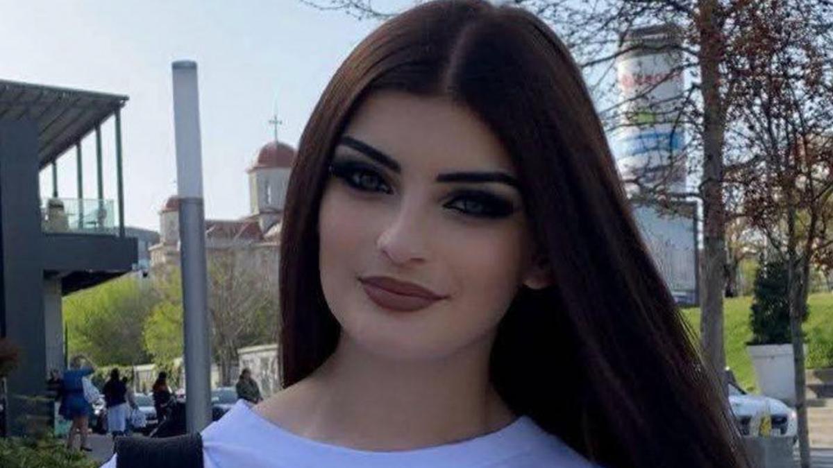 madalina are 17 ani si e disparuta de o luna si jumatate politia a dat o in urmarire nationala si cere ajutorul pentru a o gasi