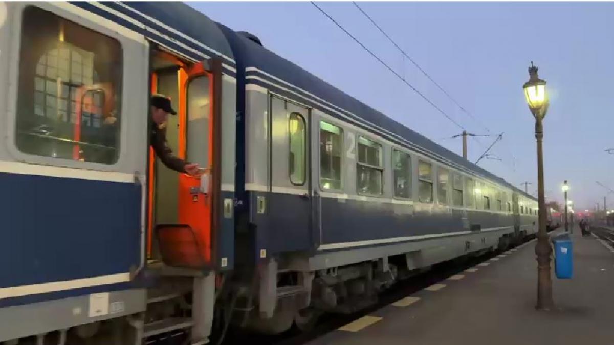 ministrul transporturilor ii cearta pe directorii cfr pentru haosul din gari functiile nu trebuie folosite pentru rafuieli personale