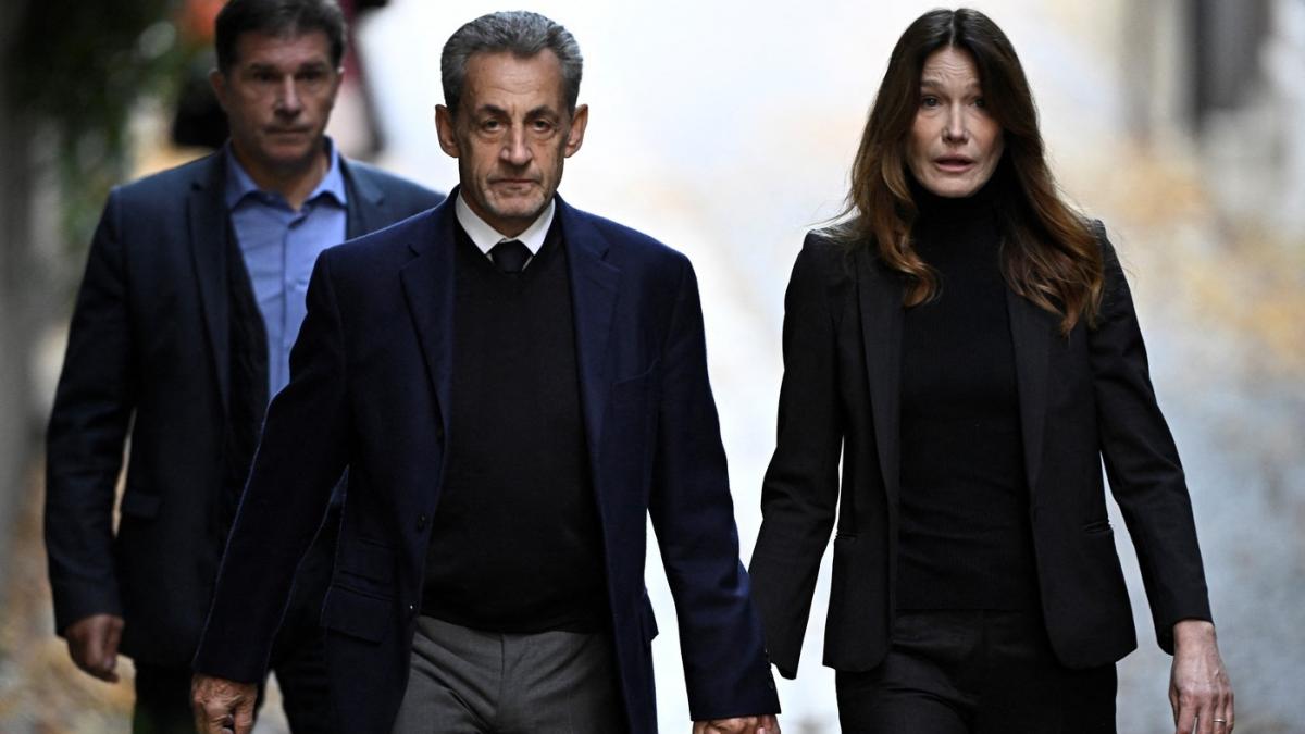 moment istoric in franta nicolas sarkozy este dus la inchisoare fostul presedinte a luat in bagaj contele de monte cristo