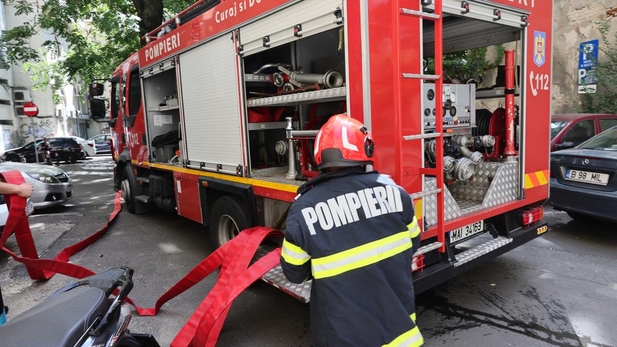 de la explozia din rahova bucurestenii suna tot mai des la 112 pentru ca simt miros de gaze unele situatii se confirma