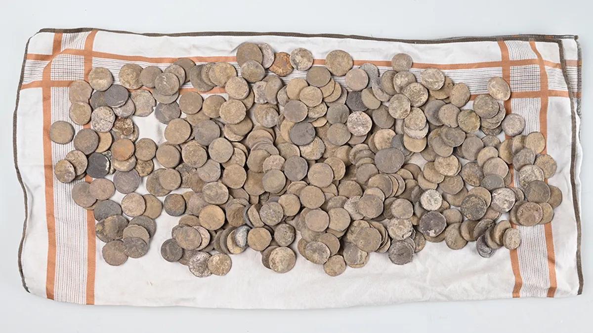 descoperire arheologica de tezaur tinuta ascunsa opt ani un german a gasit bijuterii si lingouri romane dar nu a anuntat politia