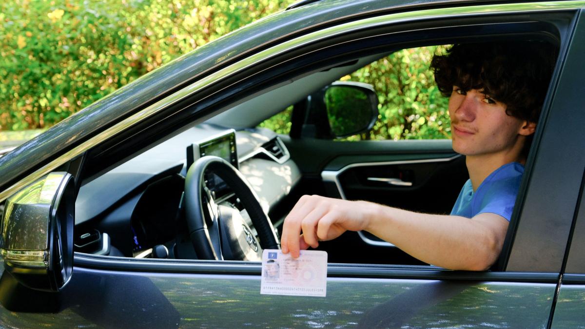 ue a aprobat noile norme cu privire la carnetul de conducere se va putea conduce de la varsta de 17 ani iar regulile sunt mai stricte