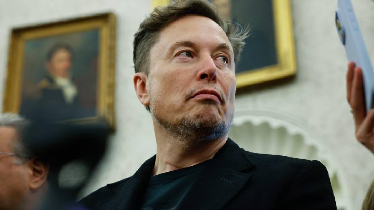 iq din doua cifre elon musk il ataca dur pe seful nasa dupa ce agentia a anuntat relansarea licitatiei pentru misiunea lunara