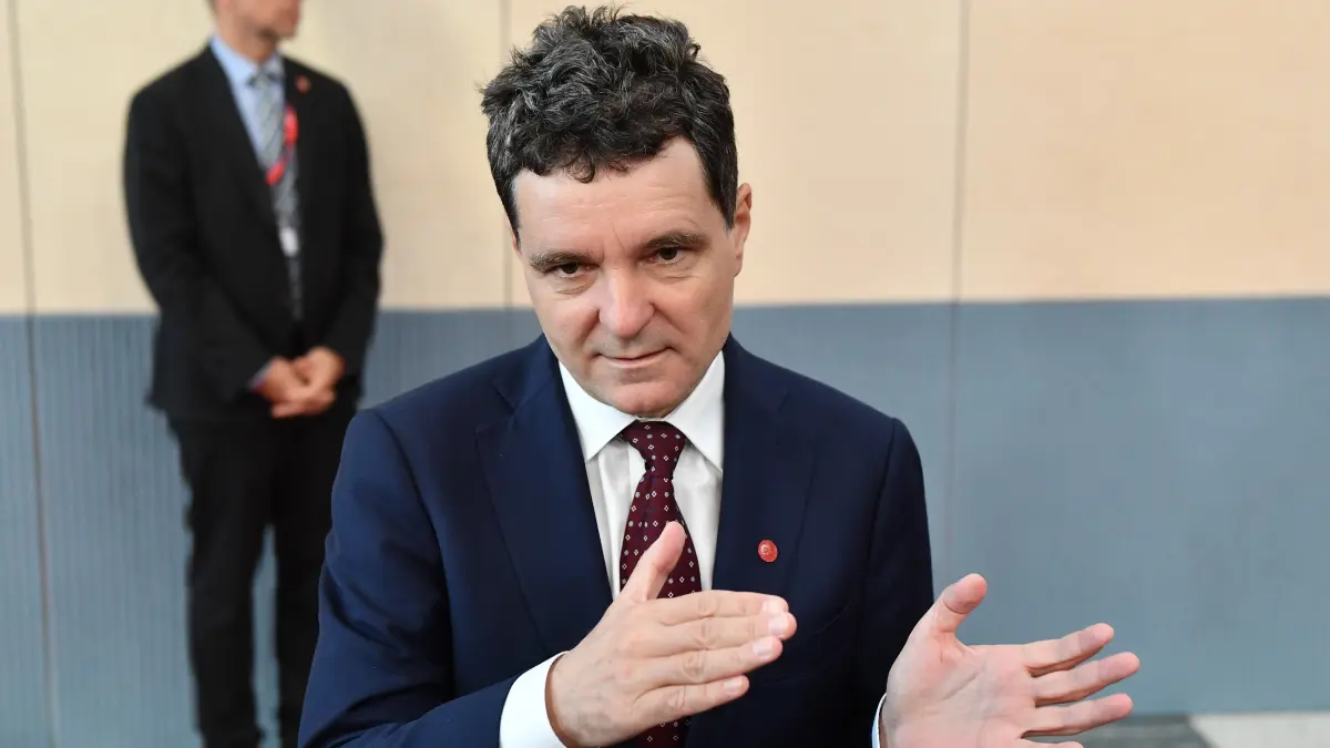 nicusor dan nu sustine un referendum pe tema pensiilor magistratilor trebuie facut doar atunci cand societatea are o dezbatere