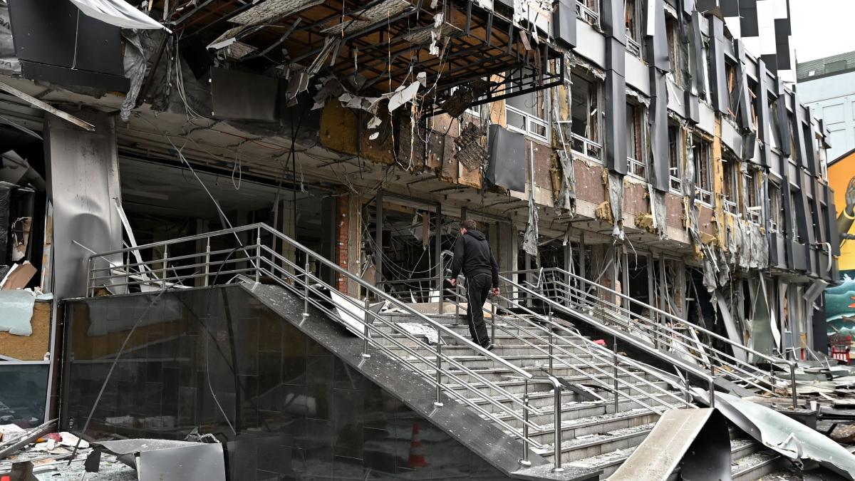 orasul este sub atac balistic rusii au atacat kievul cu rachete a treia noapte in aceasta saptamana