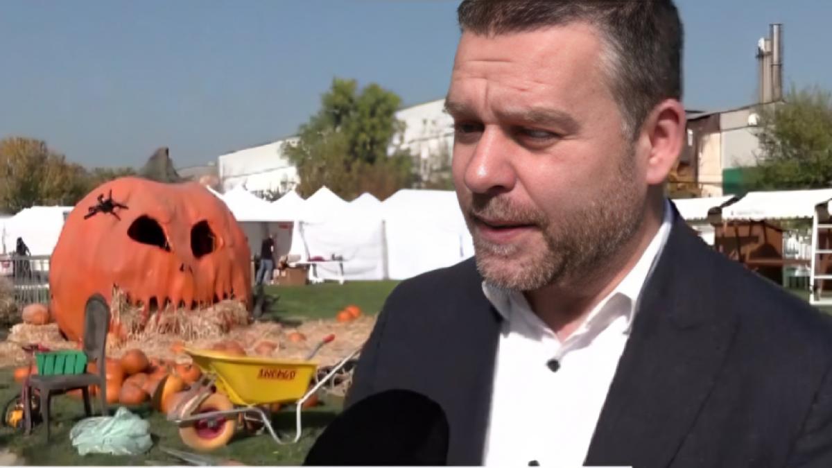 spectacole inedite la west side hallo fest ciucu nu veniti cu masina nu gasiti loc de parcare efectiv nu aveti ce face cu ea aici