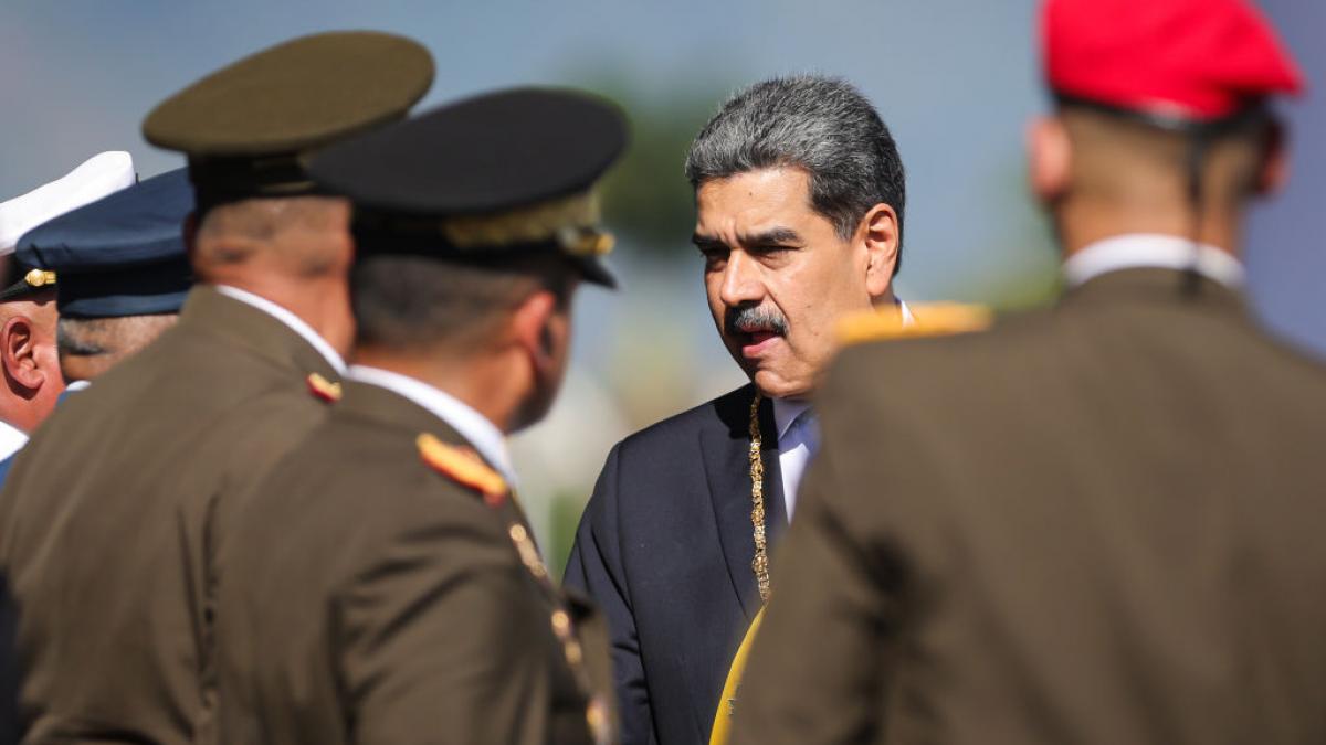 O operațiune secretă de 16 luni. Un agent american i-a oferit o avere pilotului lui Maduro ca să devieze avionul: ”Vei fi foarte bogat”