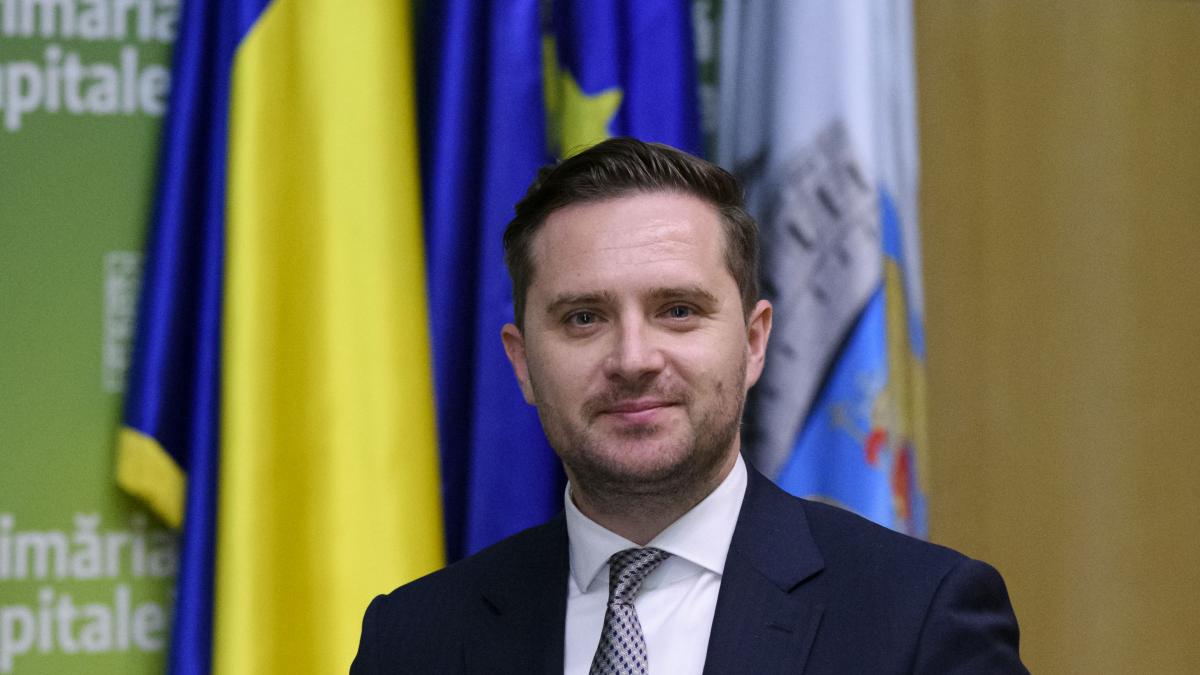 Stelian Bujduveanu: Clădirea din Strada Lipscani nr. 70, aflată în risc seismic ridicat, intră în reconstrucţie