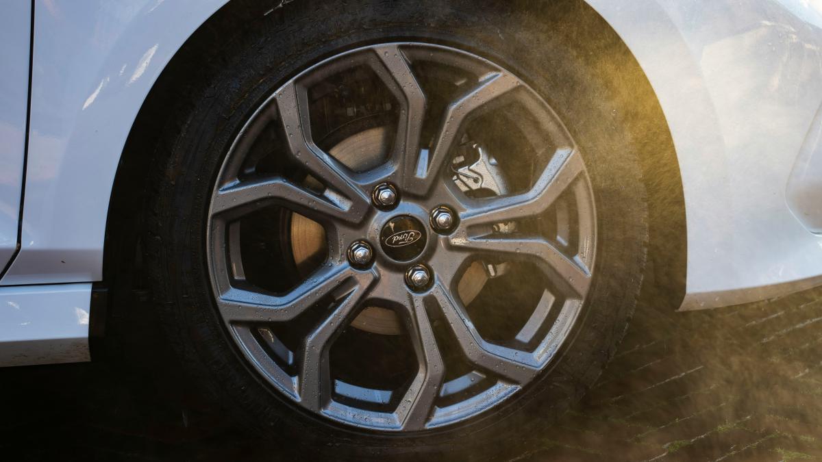 5 motive pentru care sa cumperi accesorii pentru masina ta de black friday 2025