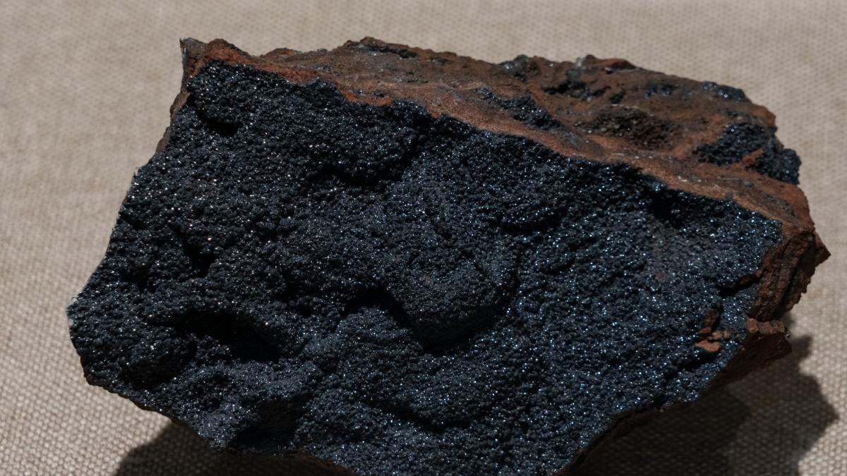 Aceste 17 minerale rare ne alimentează dispozitivele pe care le folosim zilnic. China le controlează pe toate