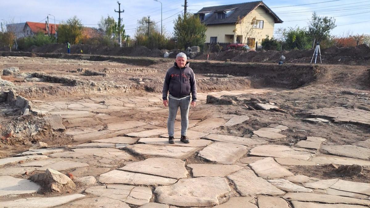 descoperiri unicat din secolul al iii lea la alba iulia artefactele au fost gasite pe locul unde se doreste construirea unei autobaze
