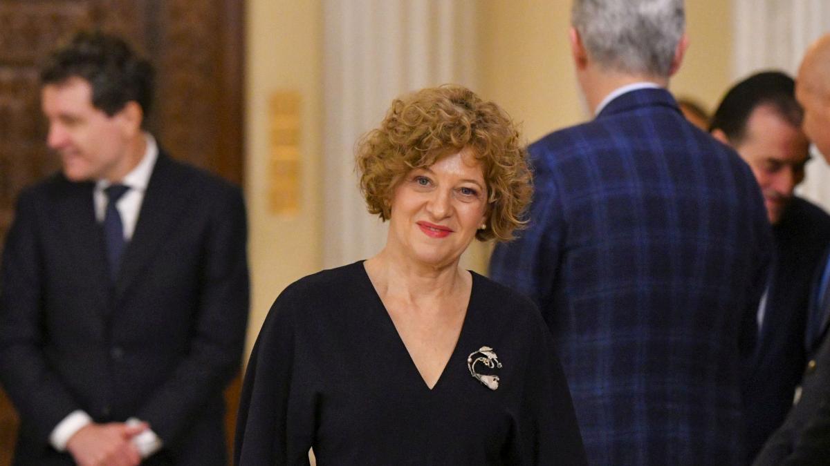 Oana Gheorghiu îl acuză pe Grindeanu că are „o luptă politică” cu Bolojan. Despre mesajele anti-Trump: „Context emoțional”