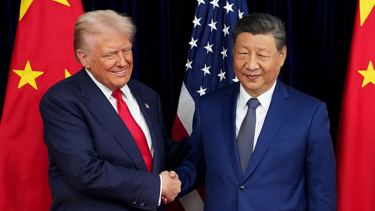 Trump s-a întâlnit prima oară în al doilea mandat cu Xi Jinping. Tarifele americane pentru China vor scădea cu 10%