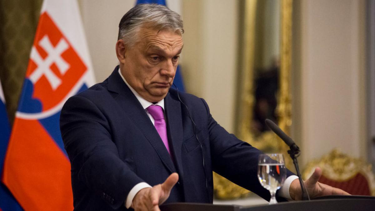 Viktor Orban acuză că incendiul de la rafinăria MOL a fost un „atac extern” pus la cale de Polonia și Ucraina