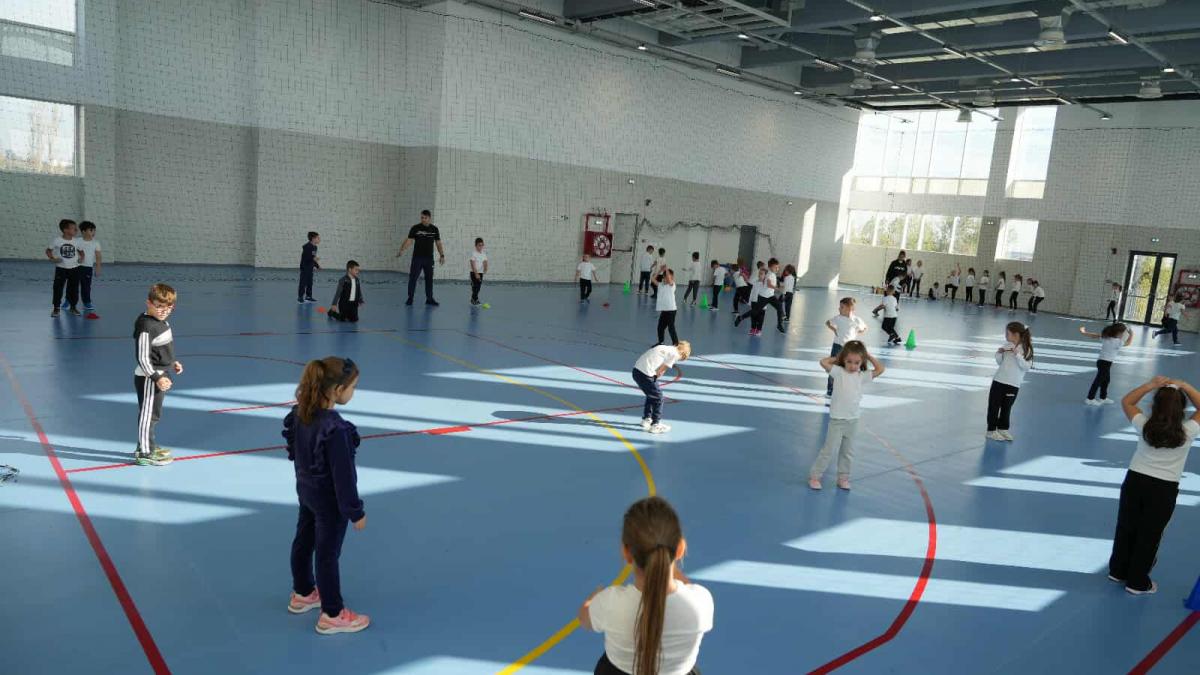 copiii si sportul deficitul infrastructurii sportive din bucuresti pune presiune pe sistemul sanitar