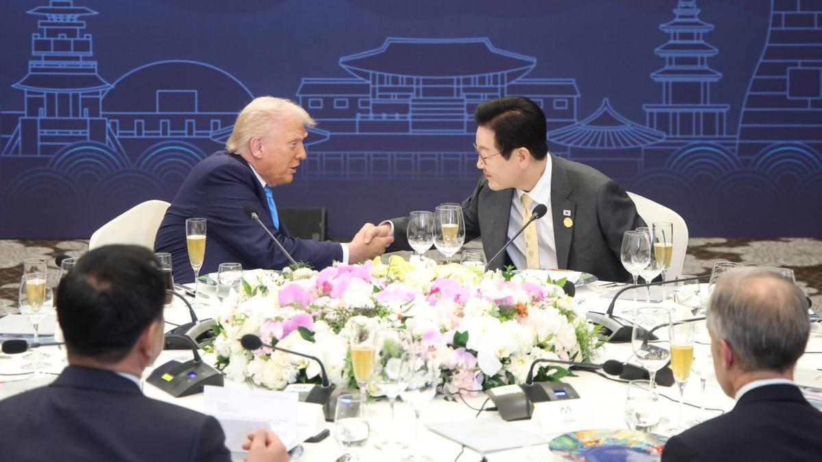 Donald Trump a fost răsfăţat în Coreea de Sud cu un meniu simbolic, reprezentând un omagiu adus preşedintelui american