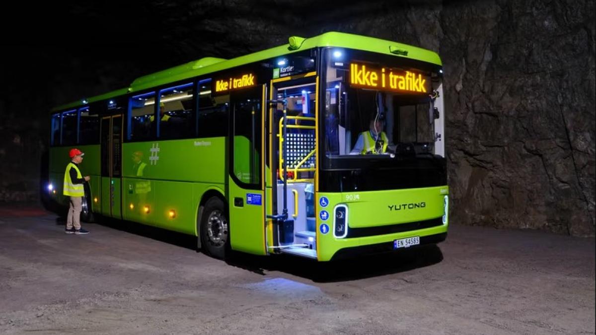 Descoperire șocantă în Norvegia: Autobuzele electrice „made in China” pot fi controlate de la distanţă printr-o cartelă SIM din România