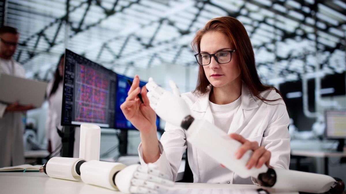 victor negrescu romania va avea prima fabrica de inteligenta artificiala investitia este de 50 de milioane de euro