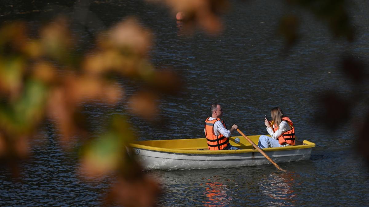 Record de temperaturi în România: Zile ca de vară la început de noiembrie. ANM anunță când se schimbă vremea