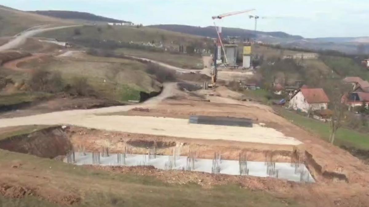 Directorul CNAIR a anunţat în ce stadiu se află lucrările pe două dintre viaductele de pe Autostrada Transilvania