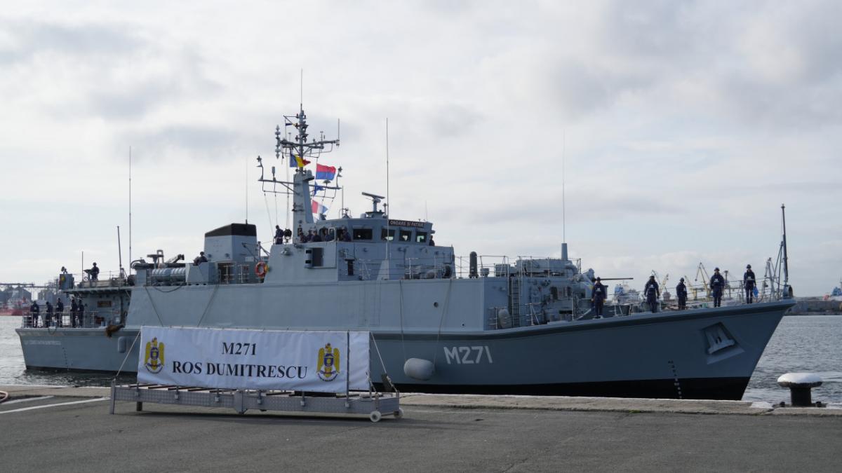 fortele navale romane si au intarit flota cu inca o nava de 75 de milioane de euro vanatorul de mine m 271 a ajuns in portul constanta