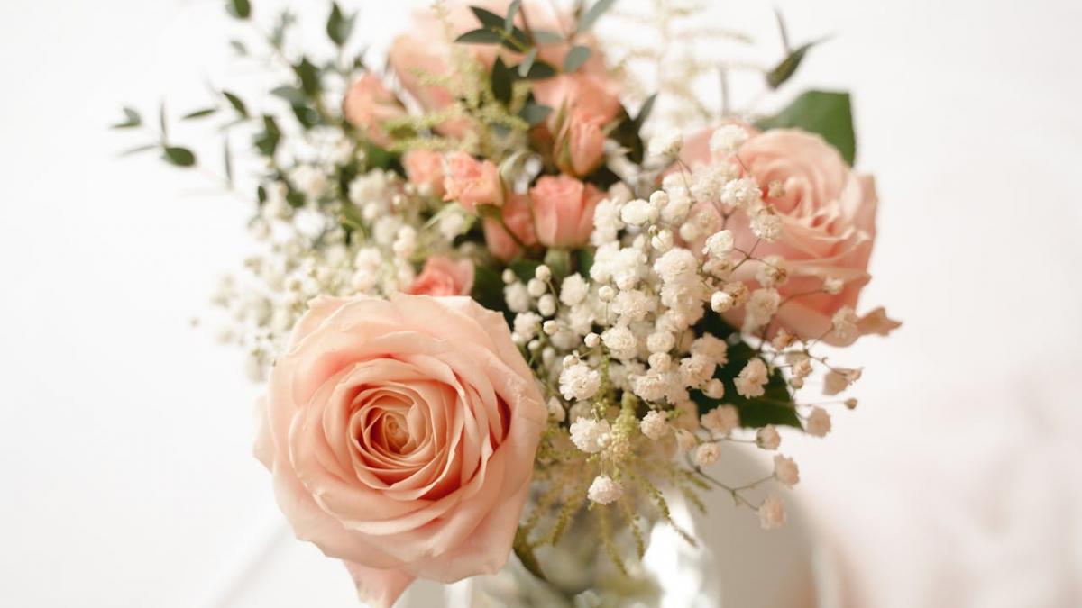 maison dadoo te invata cum sa alegi buchetul perfect pentru fiecare zodie