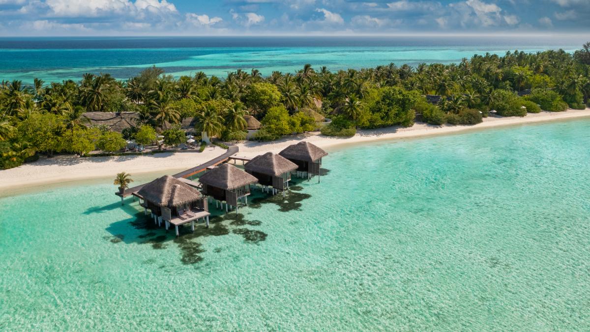 Maldive devine prima țară din lume care a declarat ilegal fumatul. Legea se aplică si turiștilor