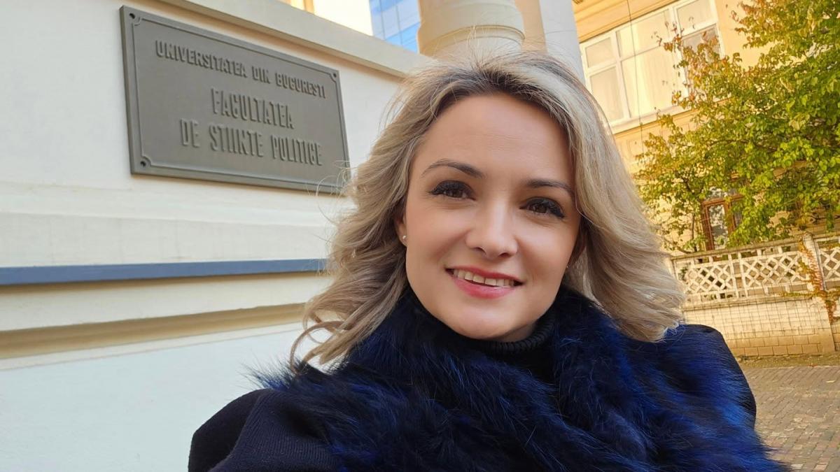 O fostă membră SOS şi soţul ei au fost reţinuţi, după ce au bătut doi vecini şi le-au luat telefoanele. Încă un suspect e căutat