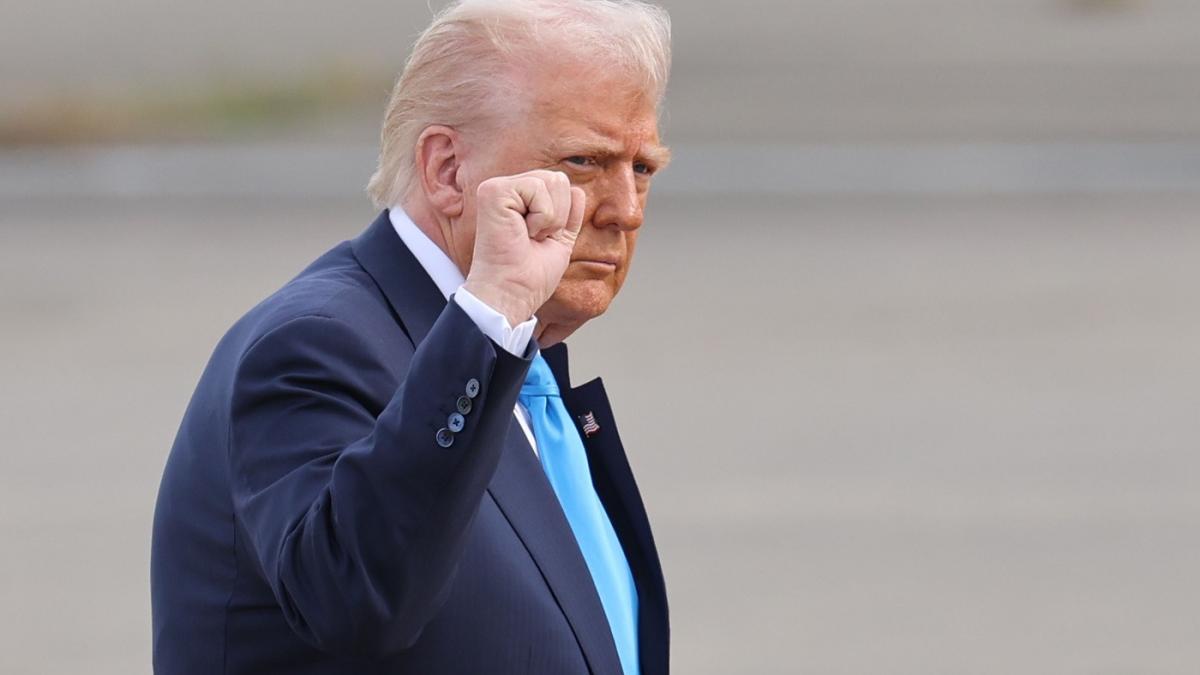 cati ani de inchisoare risca un american care l a amenintat cu moartea pe trump ar trebui sa fie executat o sa iau niste arme