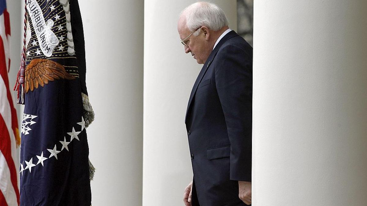 de la nixon pana la saddam via inchisorile cia din romania cum a ajuns dick cheney cel mai puternic vicepresedinte din istoria sua