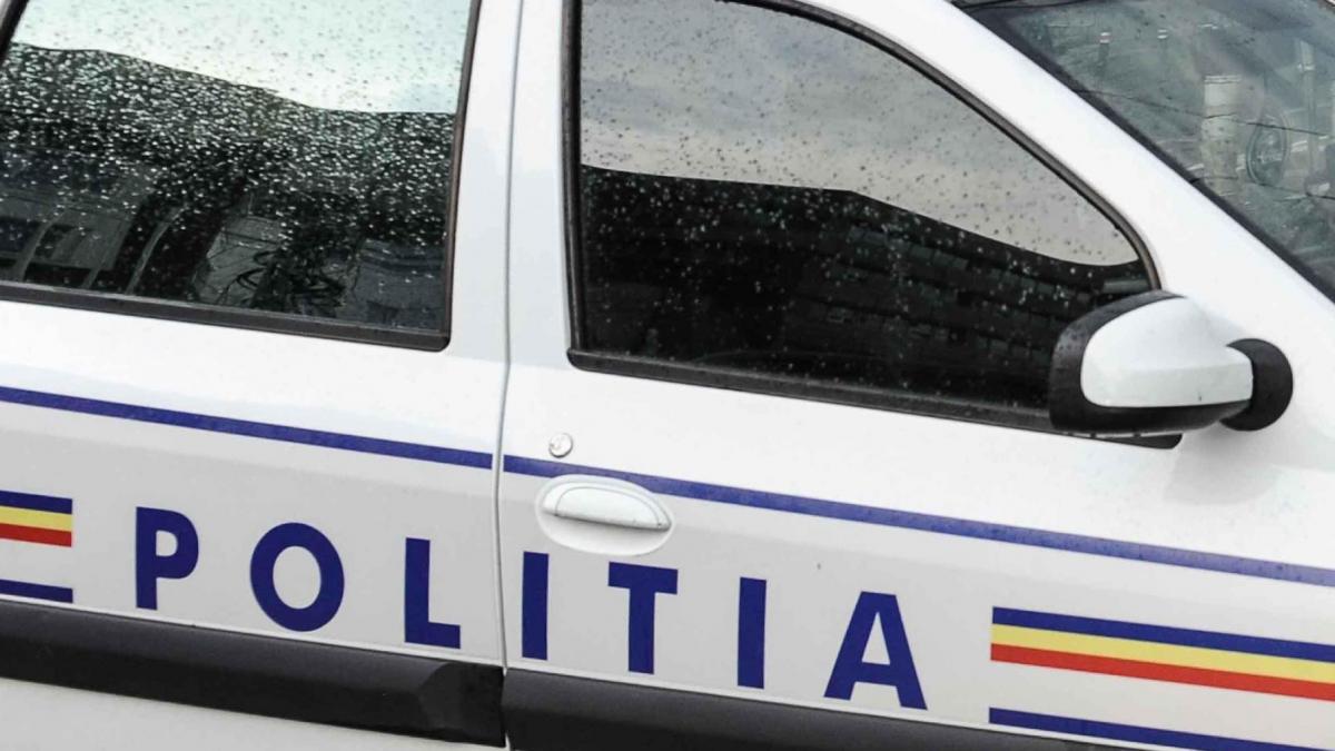 patronul de la sandalandala din vama veche a fost gasit mort chiar in camping afaceristul de 44 de ani s ar fi sinucis