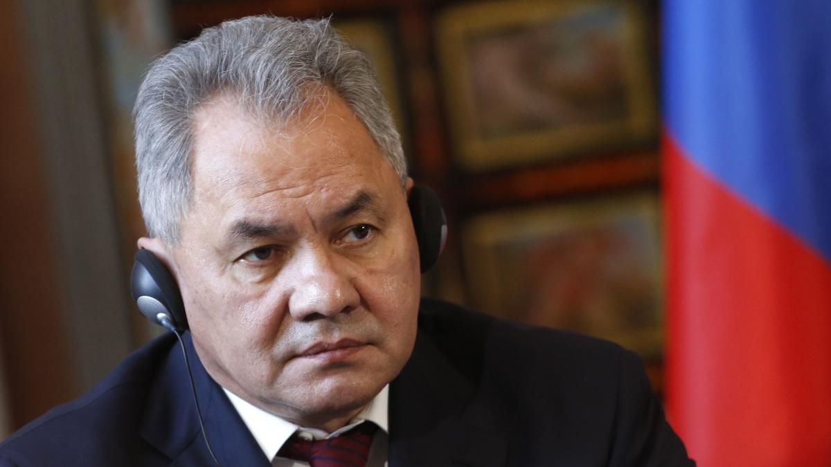 soigu spune ca rusii ar trebui incurajati sa plece benevol si cu bucurie in siberia in era sovietica statul a creat conditii