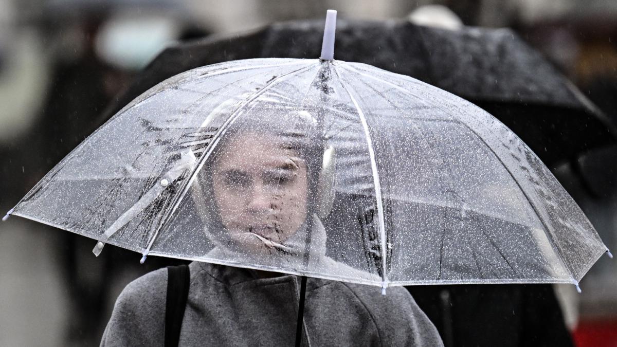 anm anunta ploi lapovita si ninsori in anumite zone doua judete intra sub cod galben unde e vreme instabila pana sambata dimineata