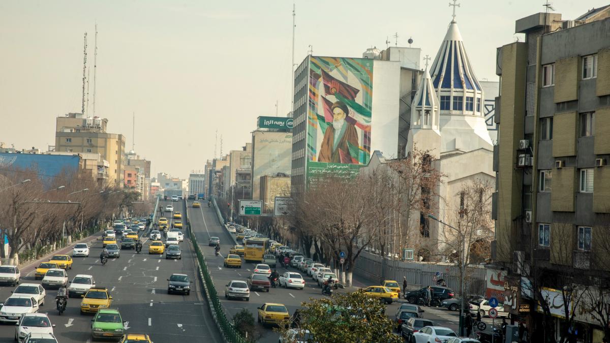 capitala iranului ar putea fi evacuata teheranul risca sa ramana fara apa in doua saptamani