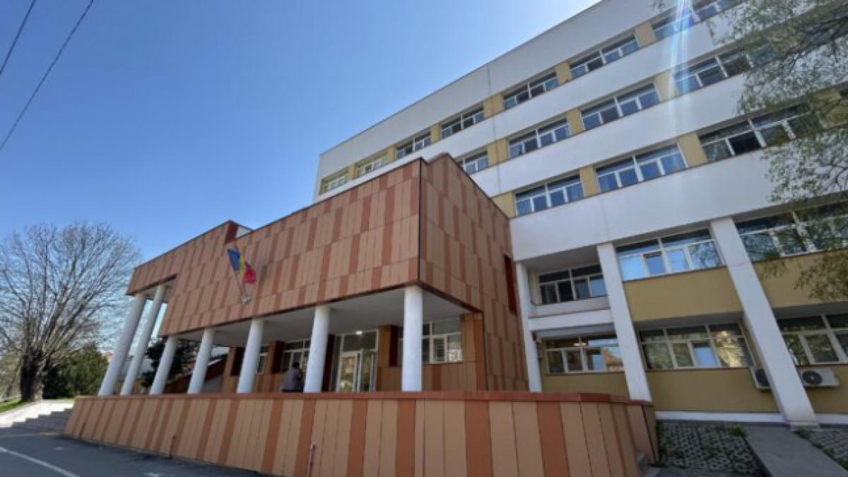 o asistenta de la spitalul judetean din sibiu a facut infarct in timp ce era la munca