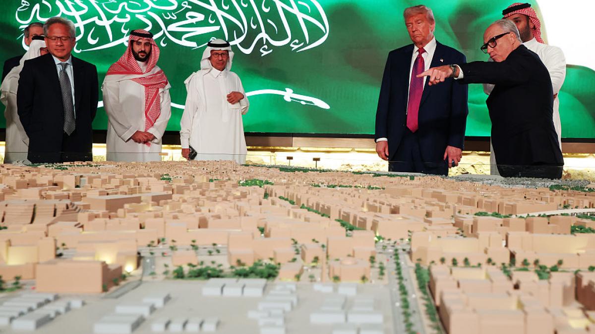 pariul de trilioane de dolari al monarhiilor din golf pe inteligenta artificiala cum vor seicii sa si transforme tarile in hub uri ai