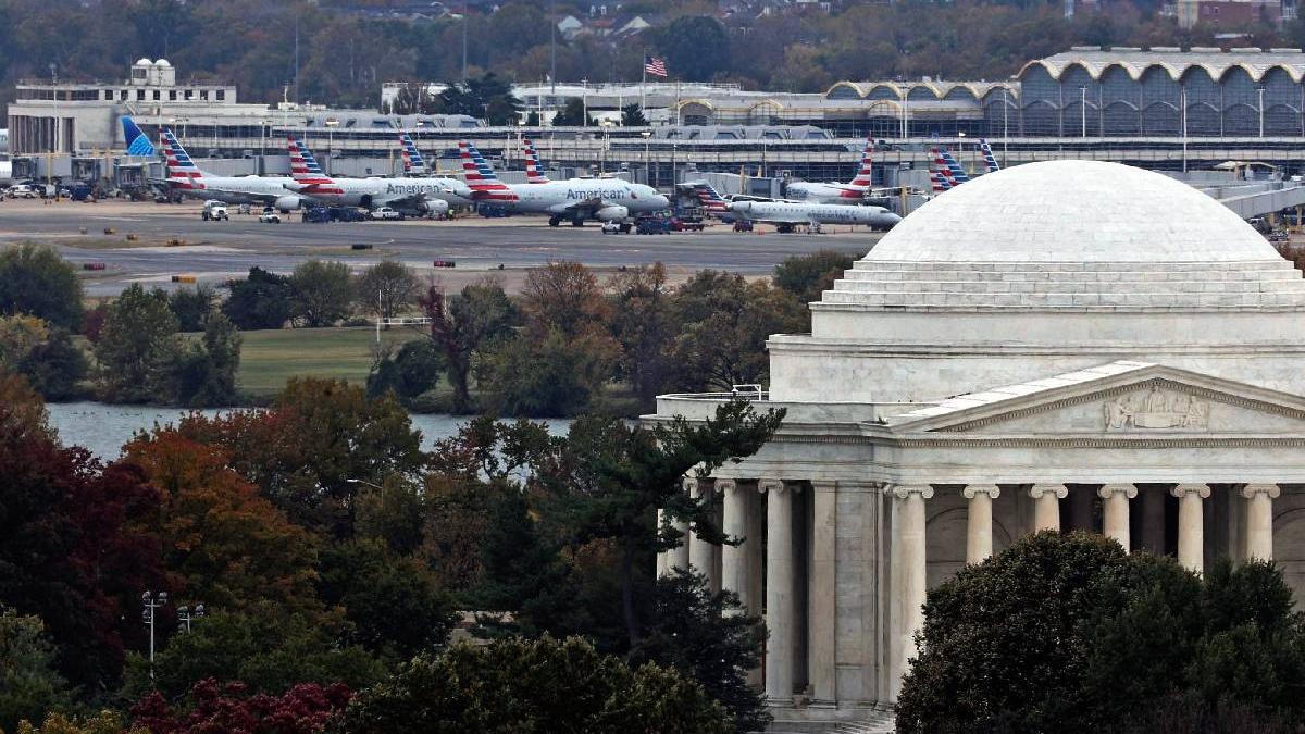 veti vedea cum traficul aerian se va reduce drastic mii de zboruri din sua sunt anulate din cauza blocajului guvernamental
