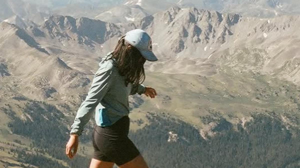 a renuntat la birou ca sa mearga 5 600 de km povestea primei femei care a parcurs doua trasee montane dificile in america de nord