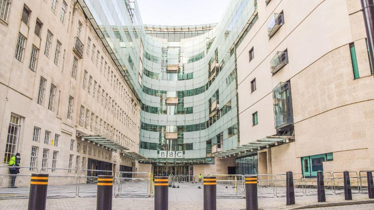 eroare de judecata presedintele bbc isi cere scuze dupa editarea controversata a unui discurs al lui trump