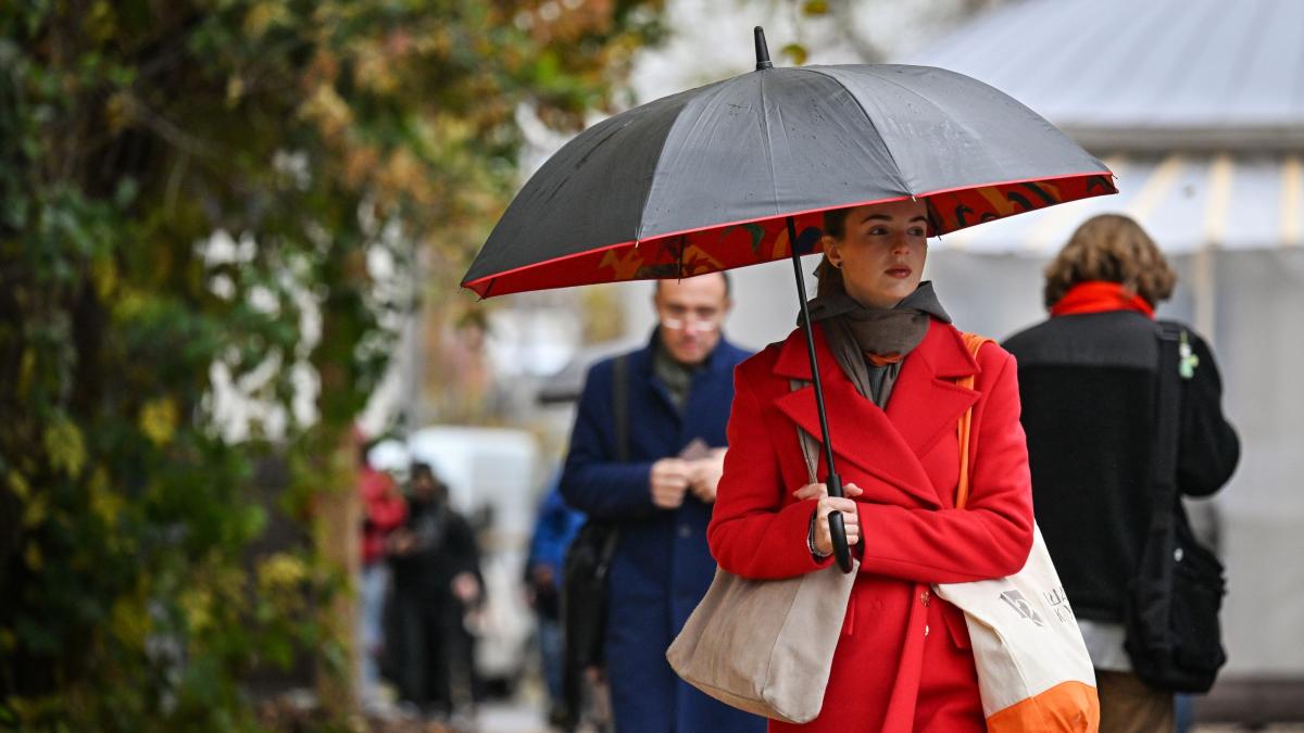 prognoza meteo pentru urmatoarele doua saptamani zile calde urmate de frig si ploi in toata tara