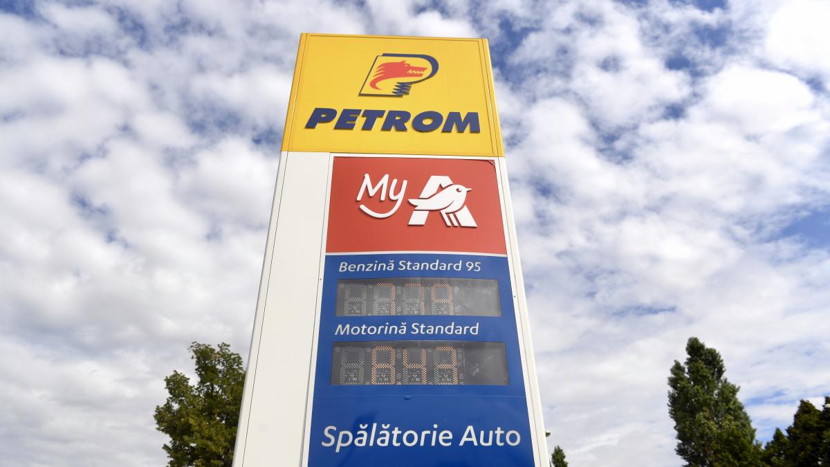 pretul motorinei a depasit pragul de 8 lei litru oamenii se plang ca e exagerat