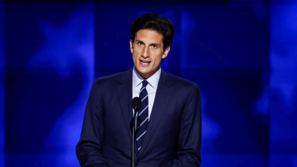 nepotul lui jfk candideaza pentru congres si il ataca pe trump un om periculos e var cu kennedy jr si il sustine pe zohran mamdani