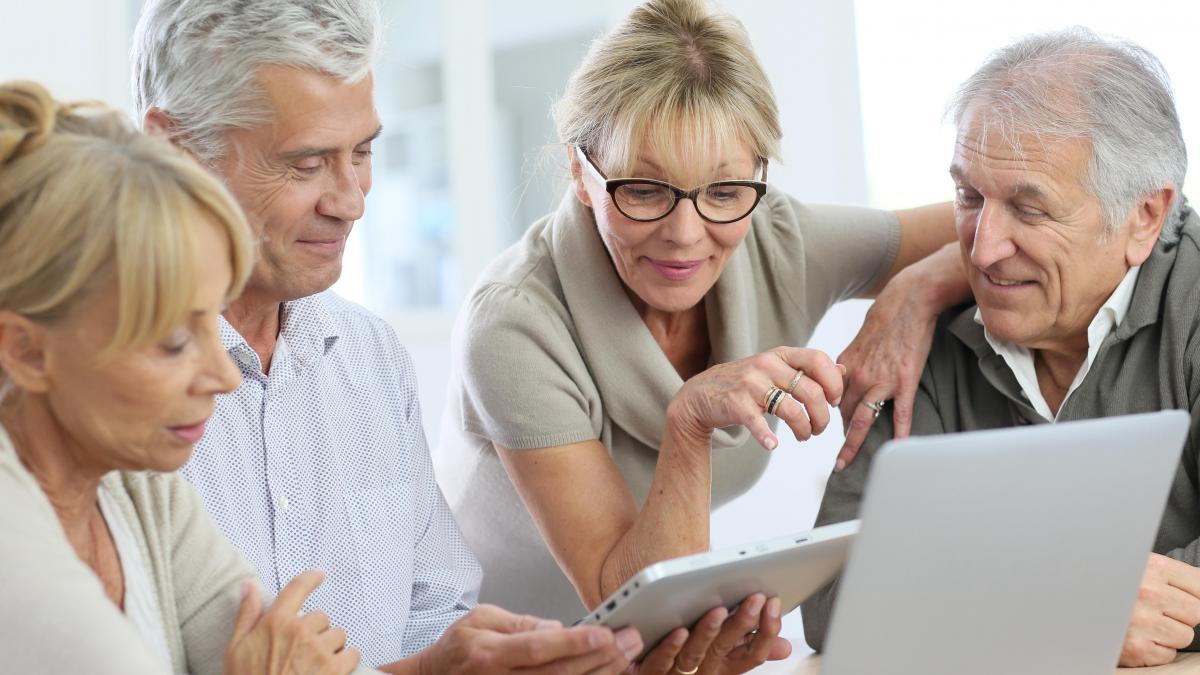 romanii au cea mai scurta viata profesionala din ue motivul femeile se retrag devreme din campul muncii